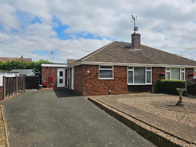 2 bedroom semi detached bungalow for sale