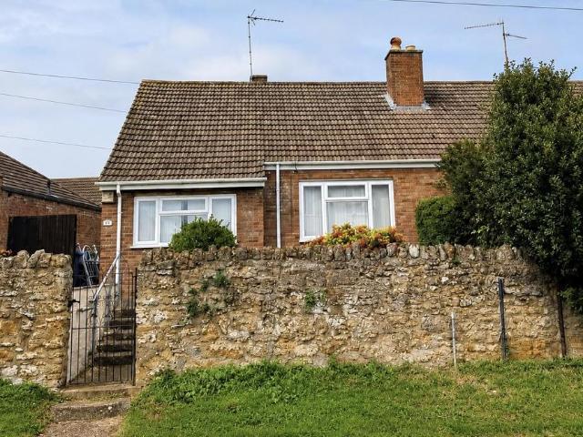 2 bedroom semi detached bungalow for sale