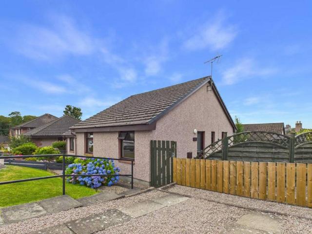 2 bedroom semi detached bungalow for sale