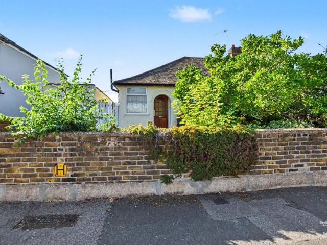 2 bedroom semi detached bungalow for sale
