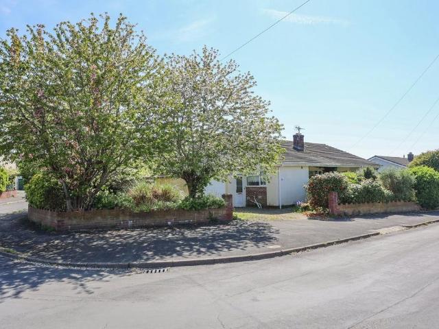 2 bedroom semi detached bungalow for sale