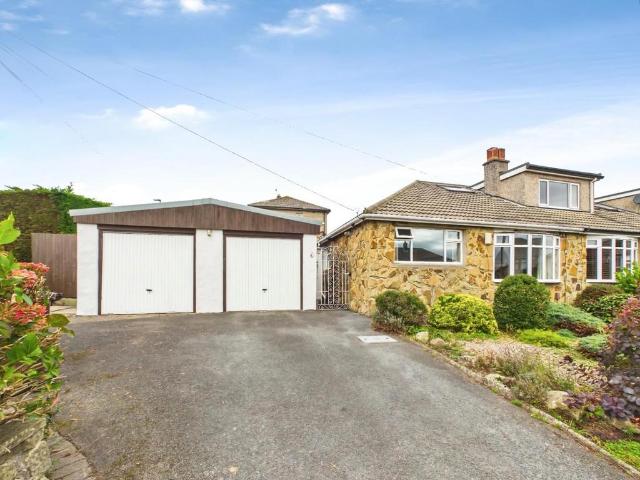 2 bedroom semi detached bungalow for sale