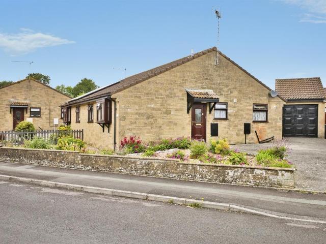 2 bedroom semi detached bungalow for sale