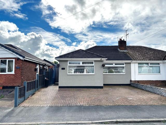2 bedroom semi detached bungalow for sale