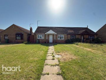 2 bedroom semi detached bungalow for sale