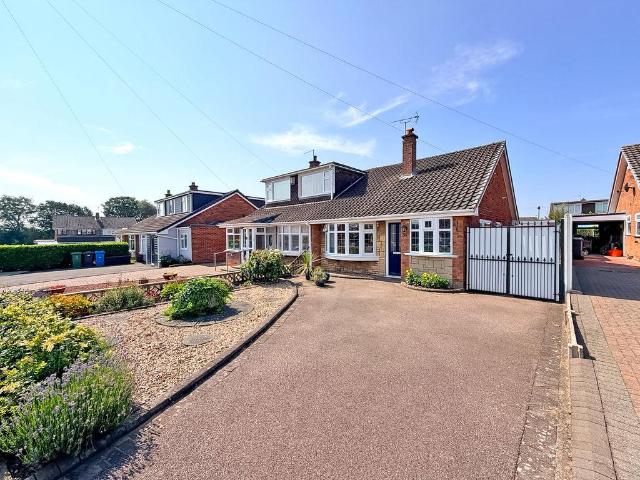 2 bedroom semi detached bungalow for sale