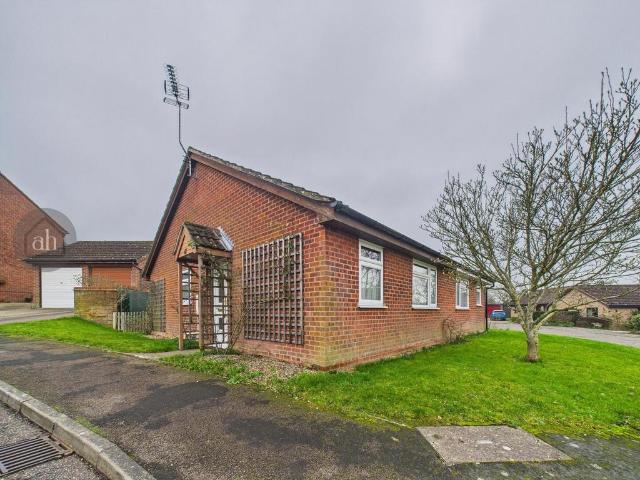 2 bedroom semi detached bungalow for sale