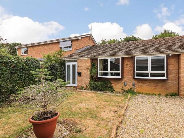 2 bedroom semi detached bungalow for sale