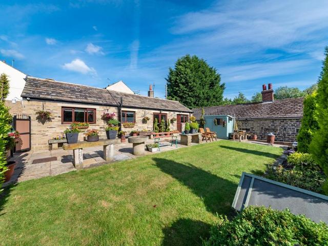 2 bedroom semi detached bungalow for sale