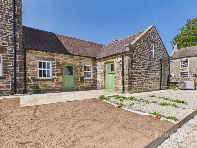2 bedroom semi detached bungalow for sale