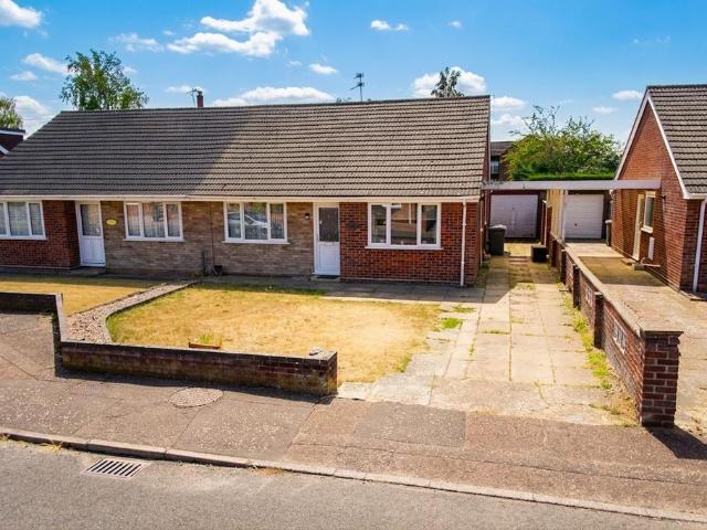 2 bedroom semi detached bungalow for sale