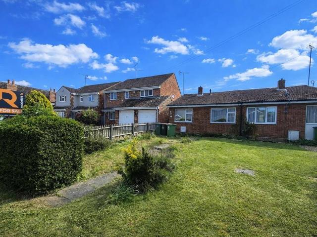 2 bedroom semi detached bungalow for sale