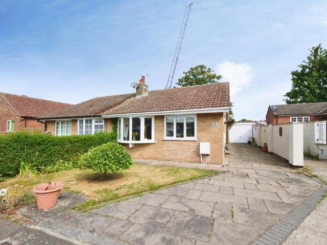 2 bedroom semi detached bungalow for sale