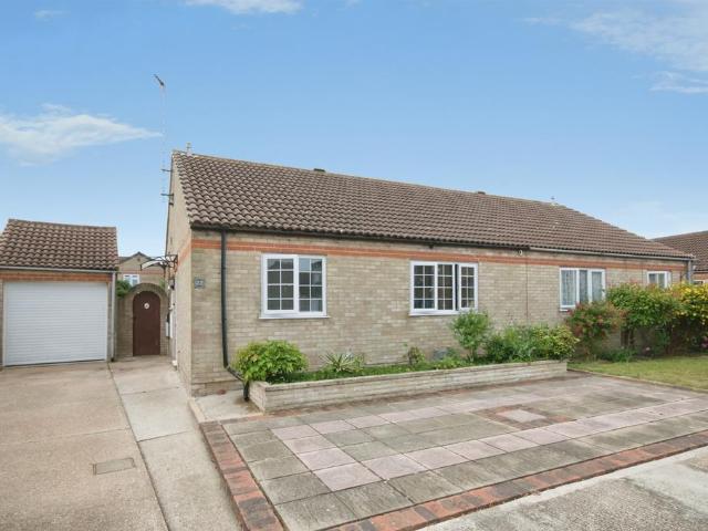 2 bedroom semi detached bungalow for sale