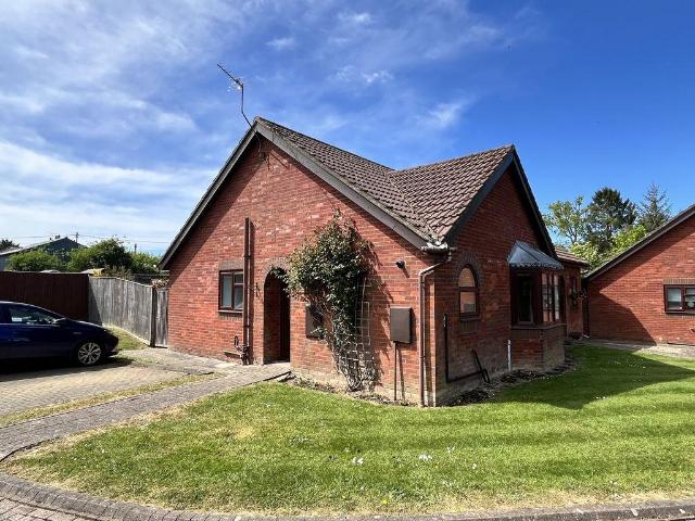 2 bedroom semi detached bungalow for sale