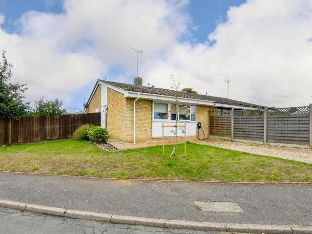 2 bedroom semi detached bungalow for sale