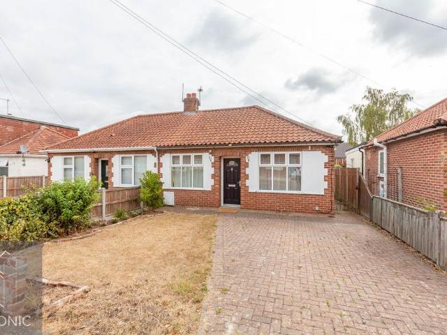 2 bedroom semi detached bungalow for sale