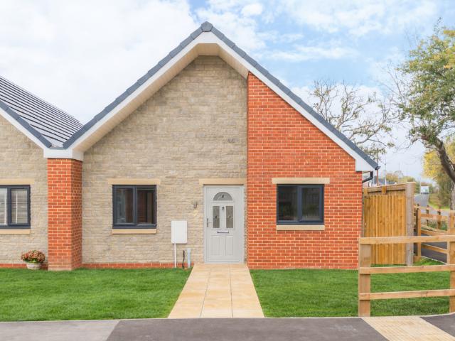2 bedroom semi detached bungalow for sale