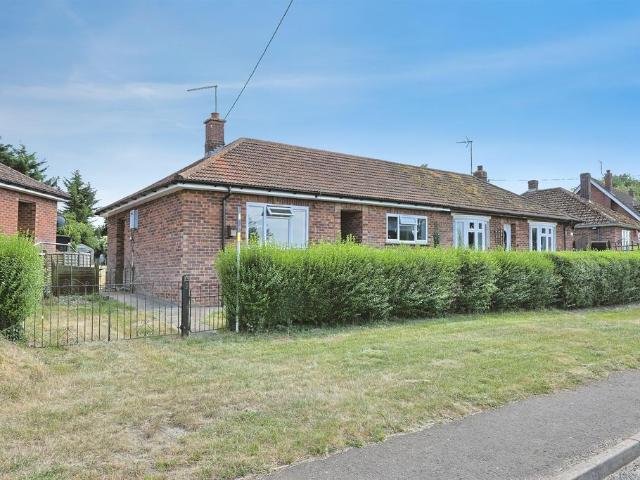 2 bedroom semi detached bungalow for sale