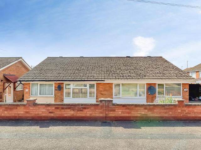 2 bedroom semi detached bungalow for sale