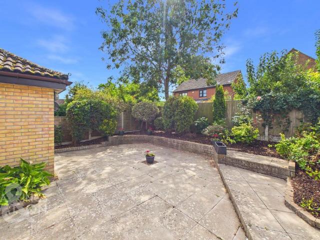 2 bedroom semi detached bungalow for sale