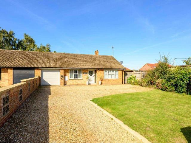 2 bedroom semi detached bungalow for sale