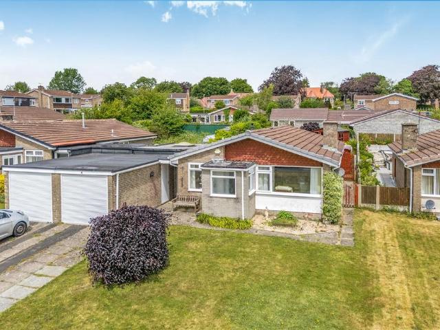 2 bedroom semi detached bungalow for sale