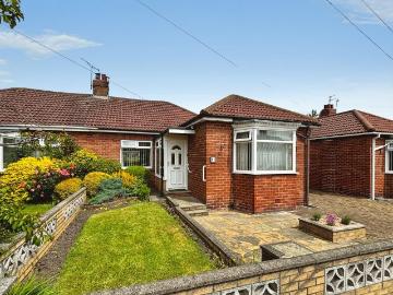 2 bedroom semi detached bungalow for sale