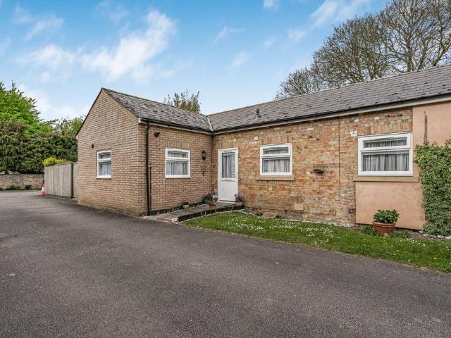 2 bedroom semi detached bungalow for sale