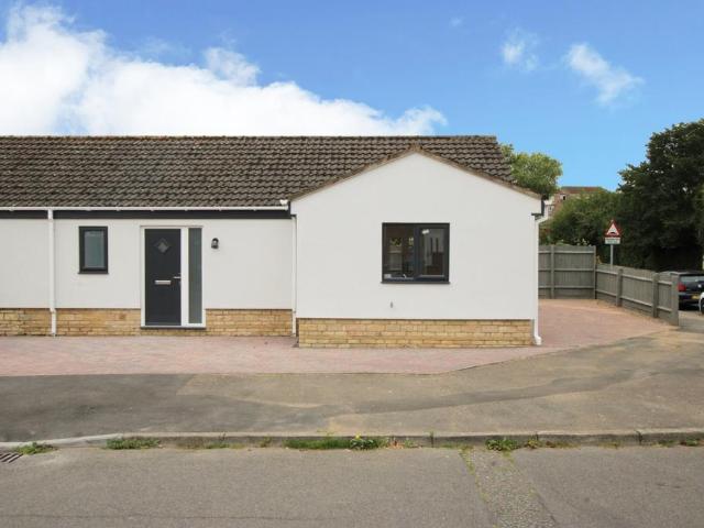 2 bedroom semi detached bungalow for sale