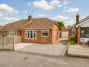 2 bedroom semi detached bungalow for sale