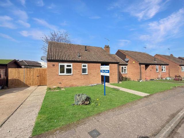 2 bedroom semi detached bungalow for sale