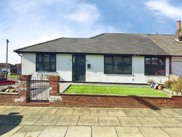 3 bedroom semi detached bungalow for sale