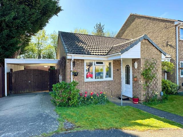 2 bedroom semi detached bungalow for sale