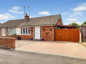 2 bedroom semi detached bungalow for sale