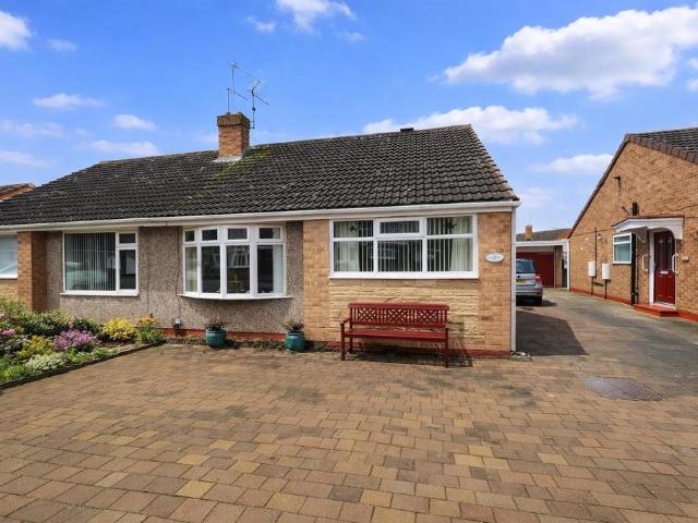 2 bedroom bungalow for sale