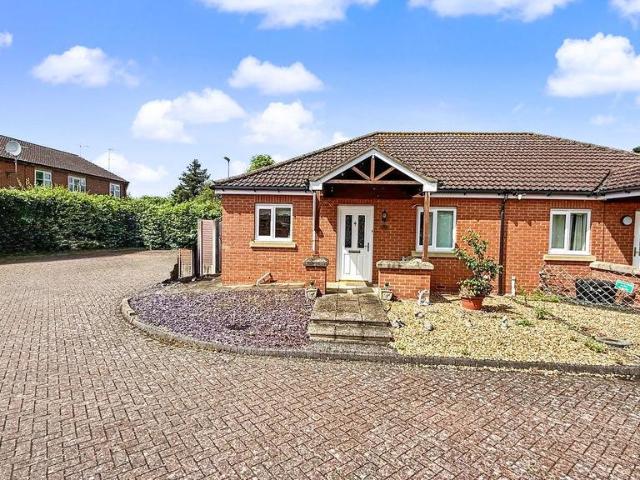 2 bedroom semi detached bungalow for sale