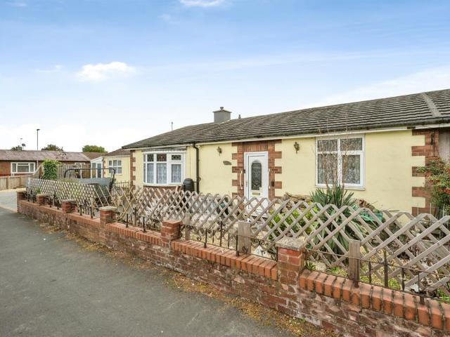 2 bedroom semi detached bungalow for sale