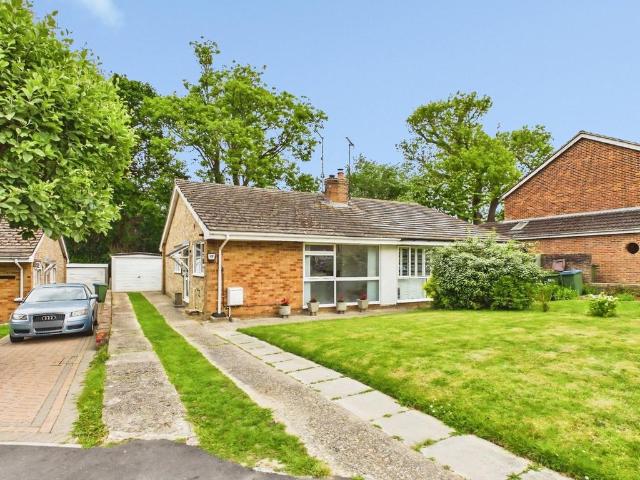 2 bedroom semi detached bungalow for sale