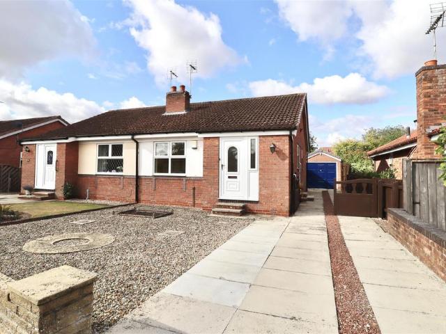 2 bedroom semi detached bungalow for sale