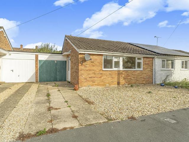 2 bedroom semi detached bungalow for sale