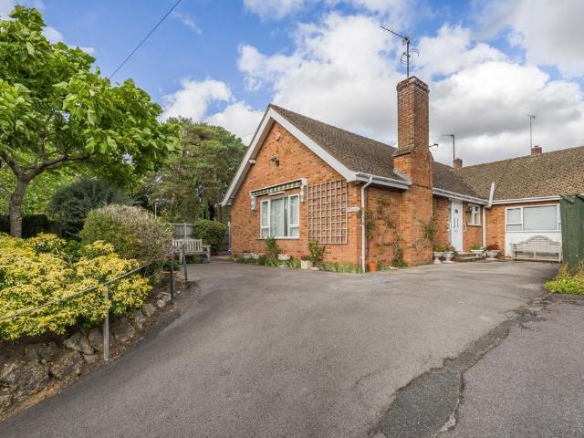 2 bedroom semi detached bungalow for sale