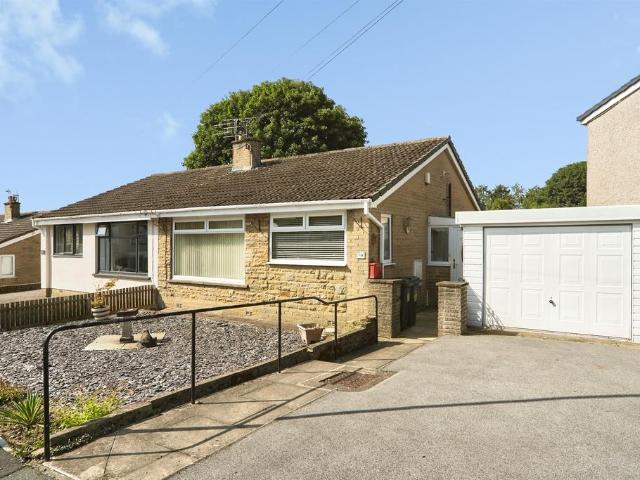 2 bedroom semi detached bungalow for sale