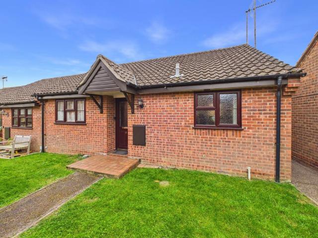 2 bedroom semi detached bungalow for sale