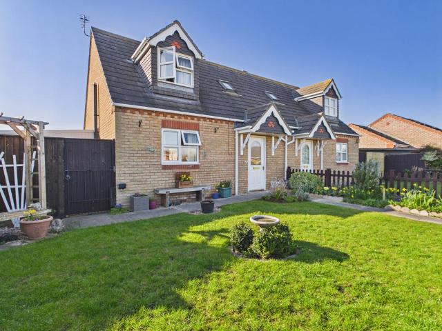 2 bedroom semi detached bungalow for sale