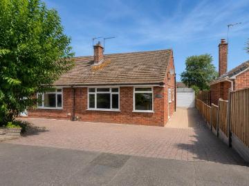 2 bedroom semi detached bungalow for sale
