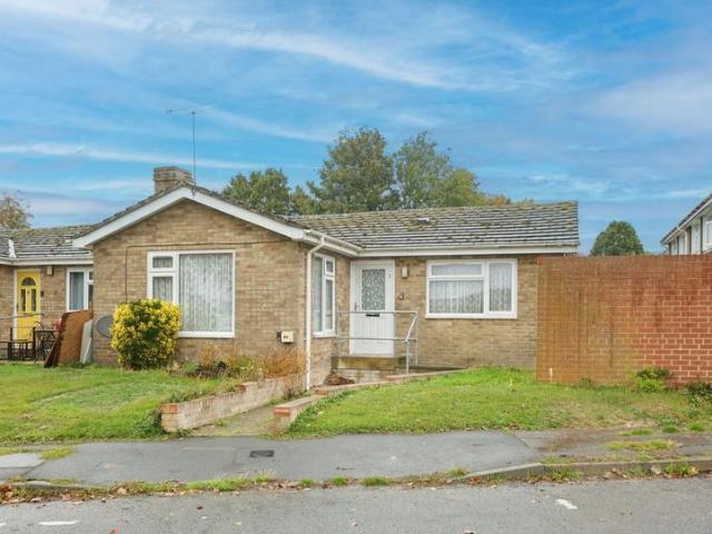 2 bedroom semi detached bungalow for sale