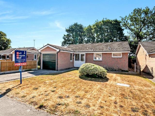 2 bedroom semi detached bungalow for sale
