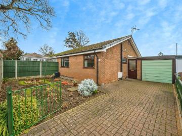 2 bedroom semi detached bungalow for sale