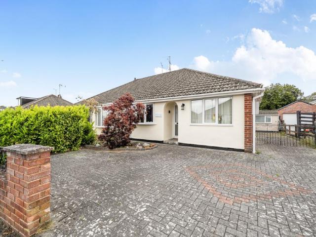 2 bedroom semi detached bungalow for sale